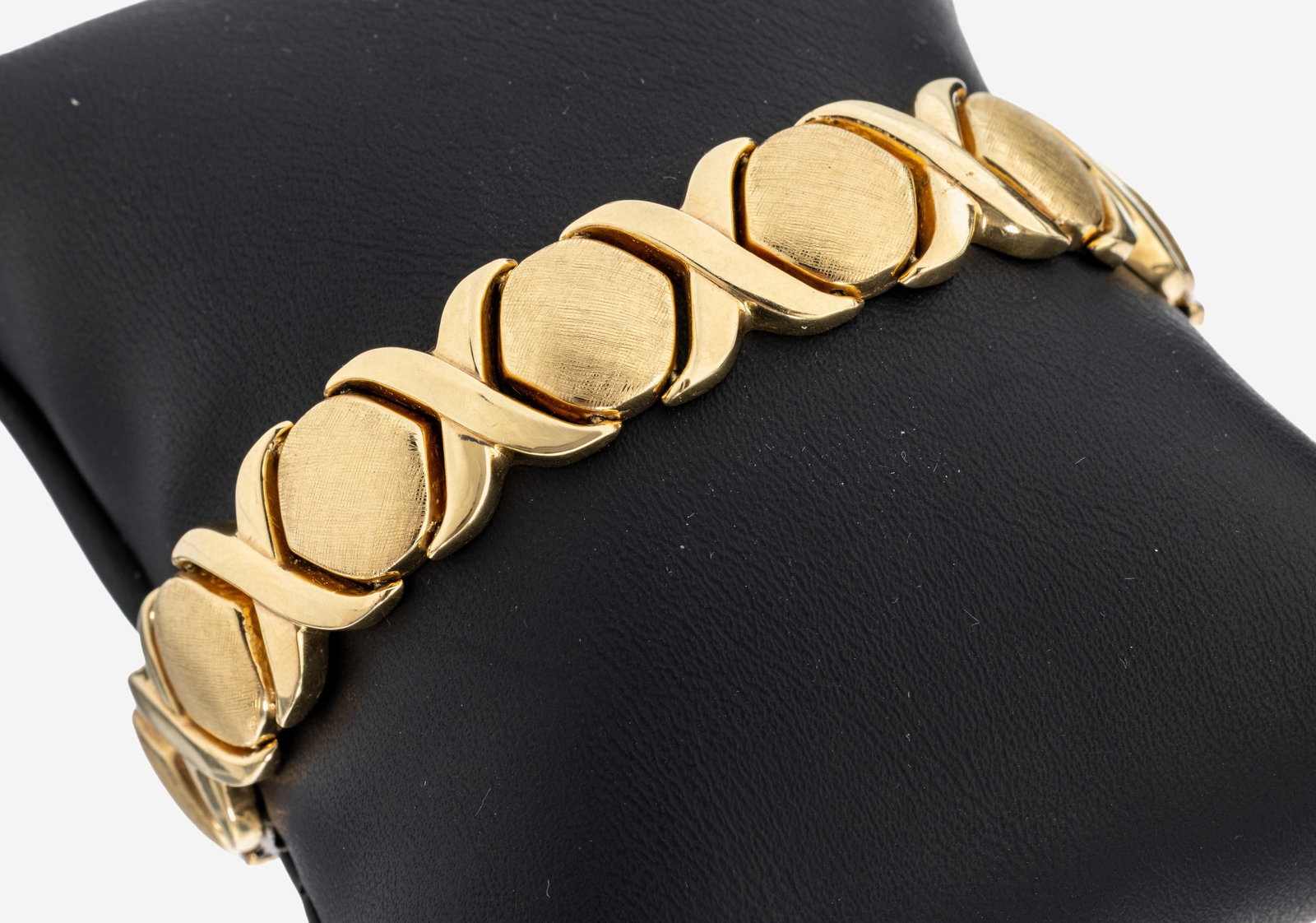 14 kt gold bracelet (1 of 1)