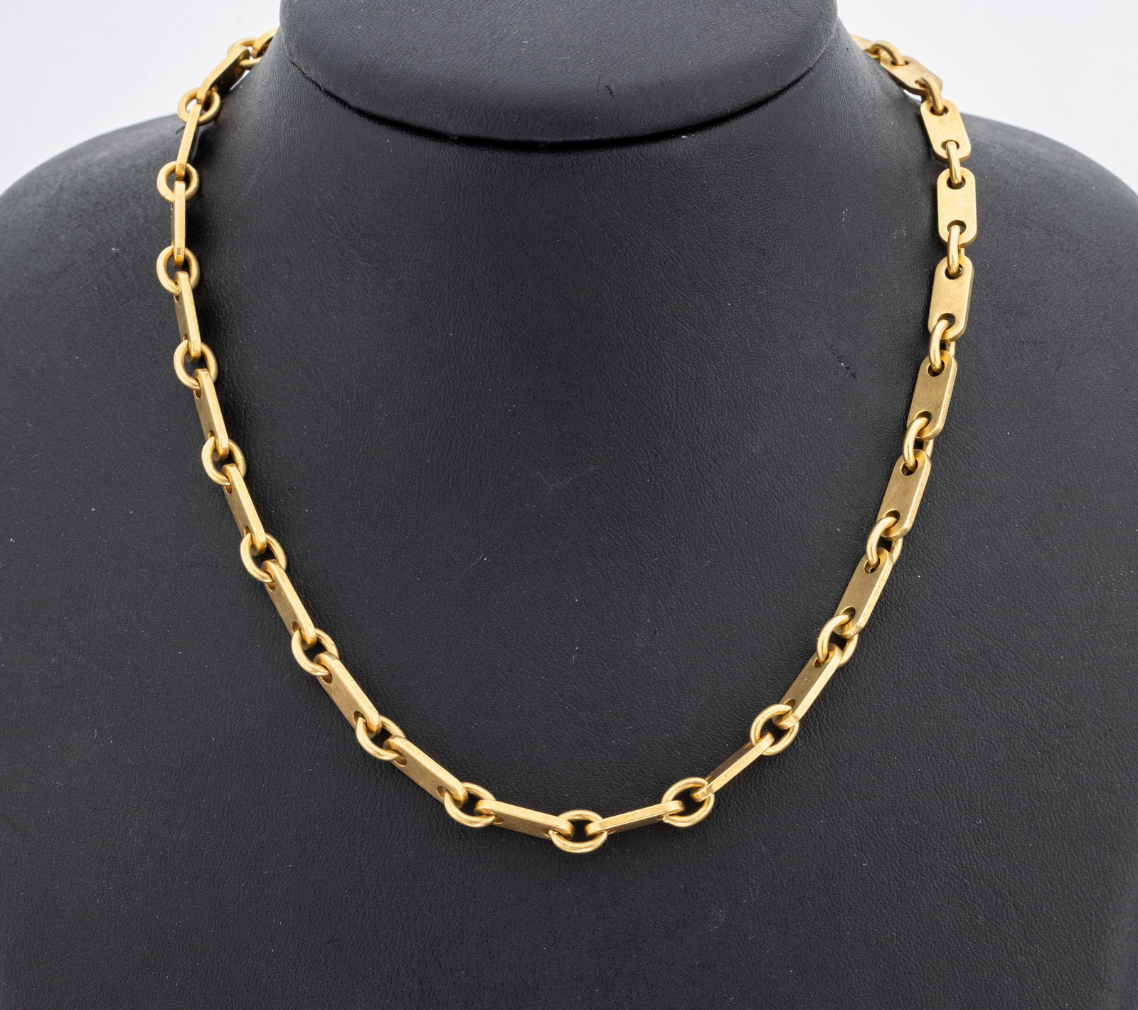 18 kt gold necklace (1 of 1)