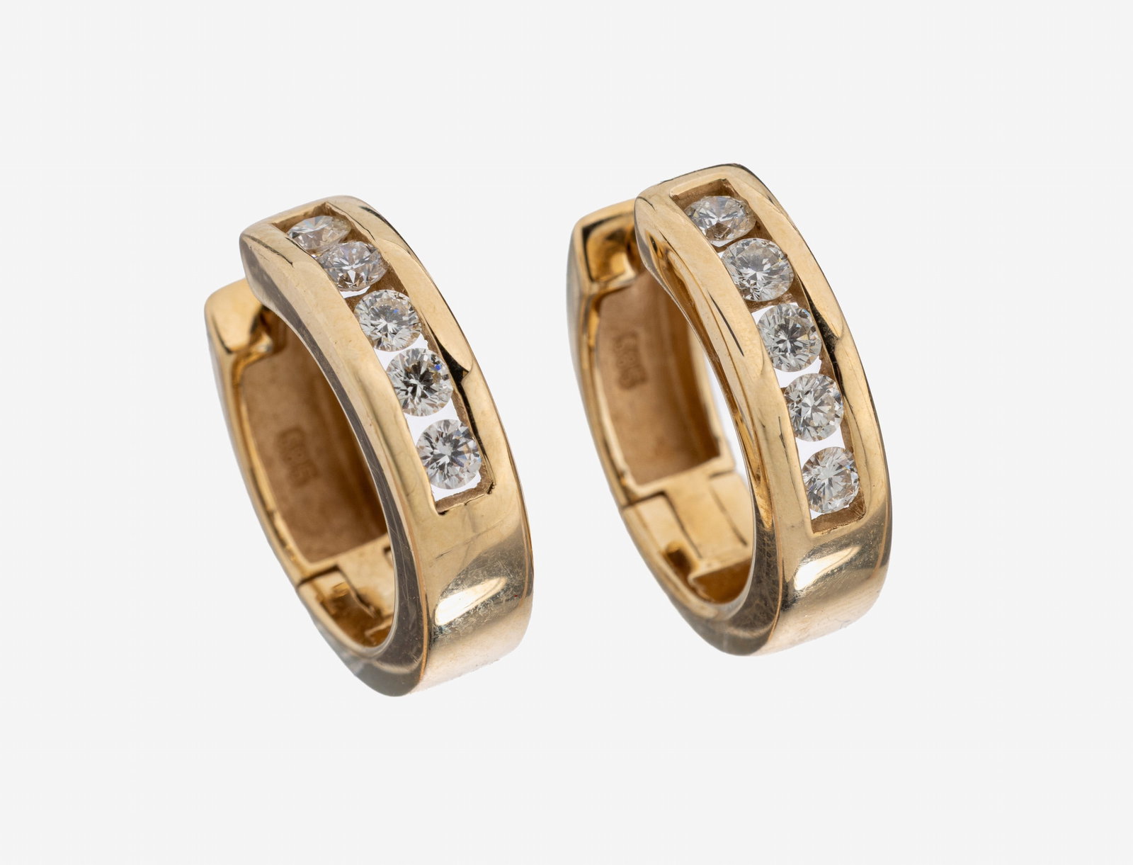 Pair of 14 kt gold brilliant-earhoops (1 of 1)