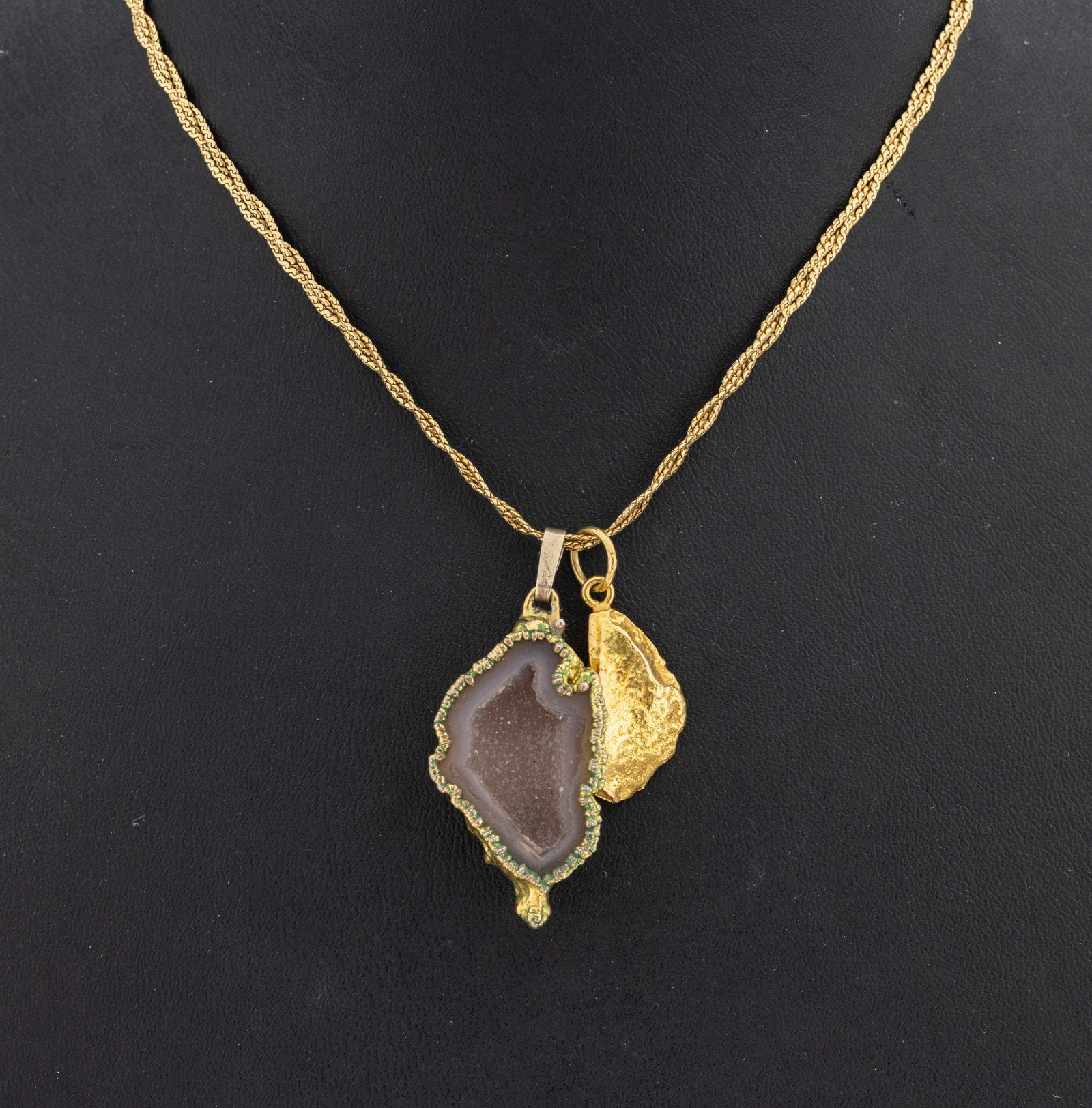 18 kt gold necklace with 2 pendants (1 of 1)