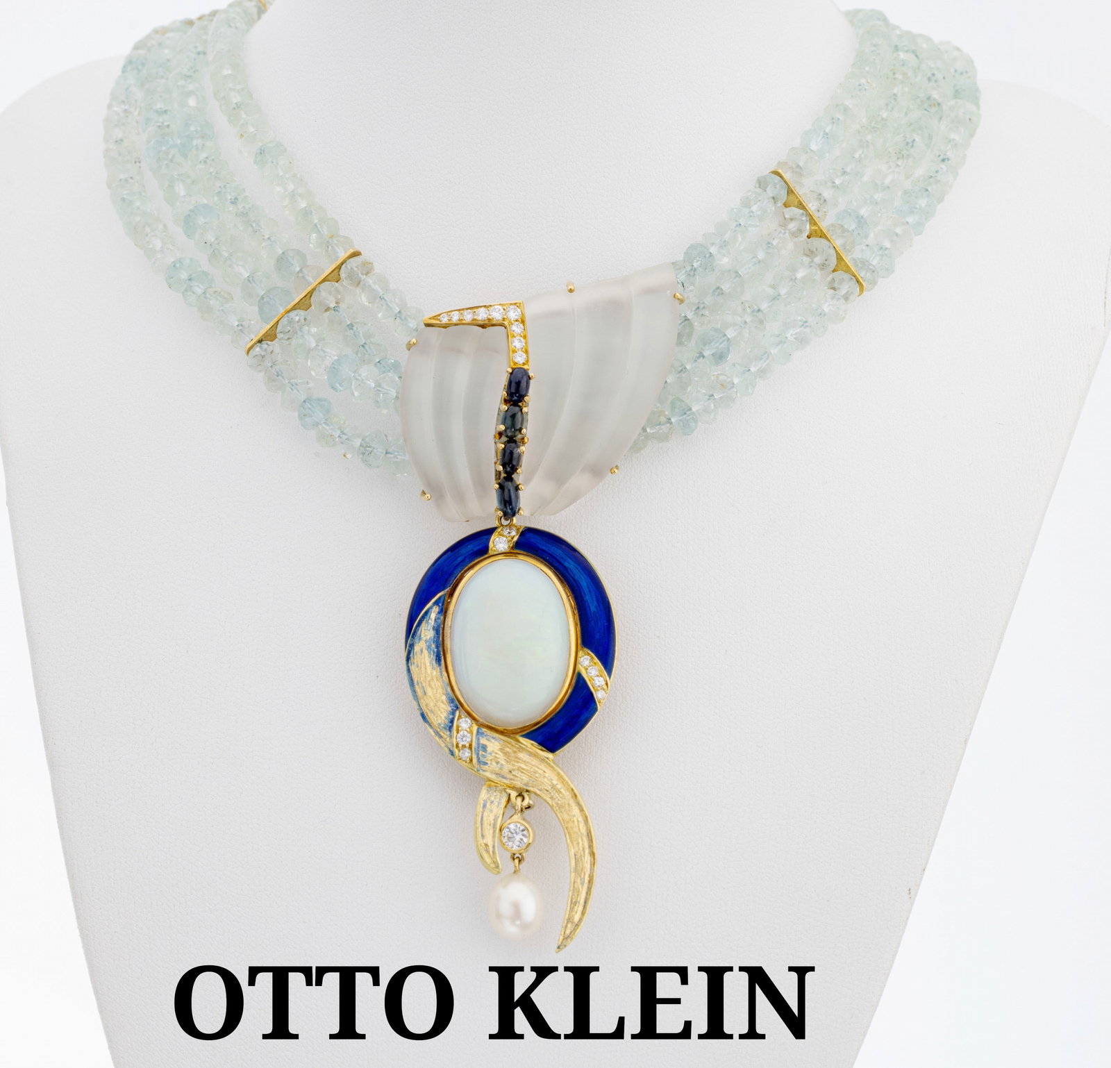 OTTO KLEIN aquamarine-necklace with 18 kt gold opal-sapphire-brilliant-pearl-middle part: OTTO KLEIN aquamarine-necklace with 18 kt gold opal-sapphire-brilliant-pearl-middle part , YG 750/00, 4 rowed bevelled aquamarine- lentils in different colour shades, l. approx.39 cm, key lock, 2-part