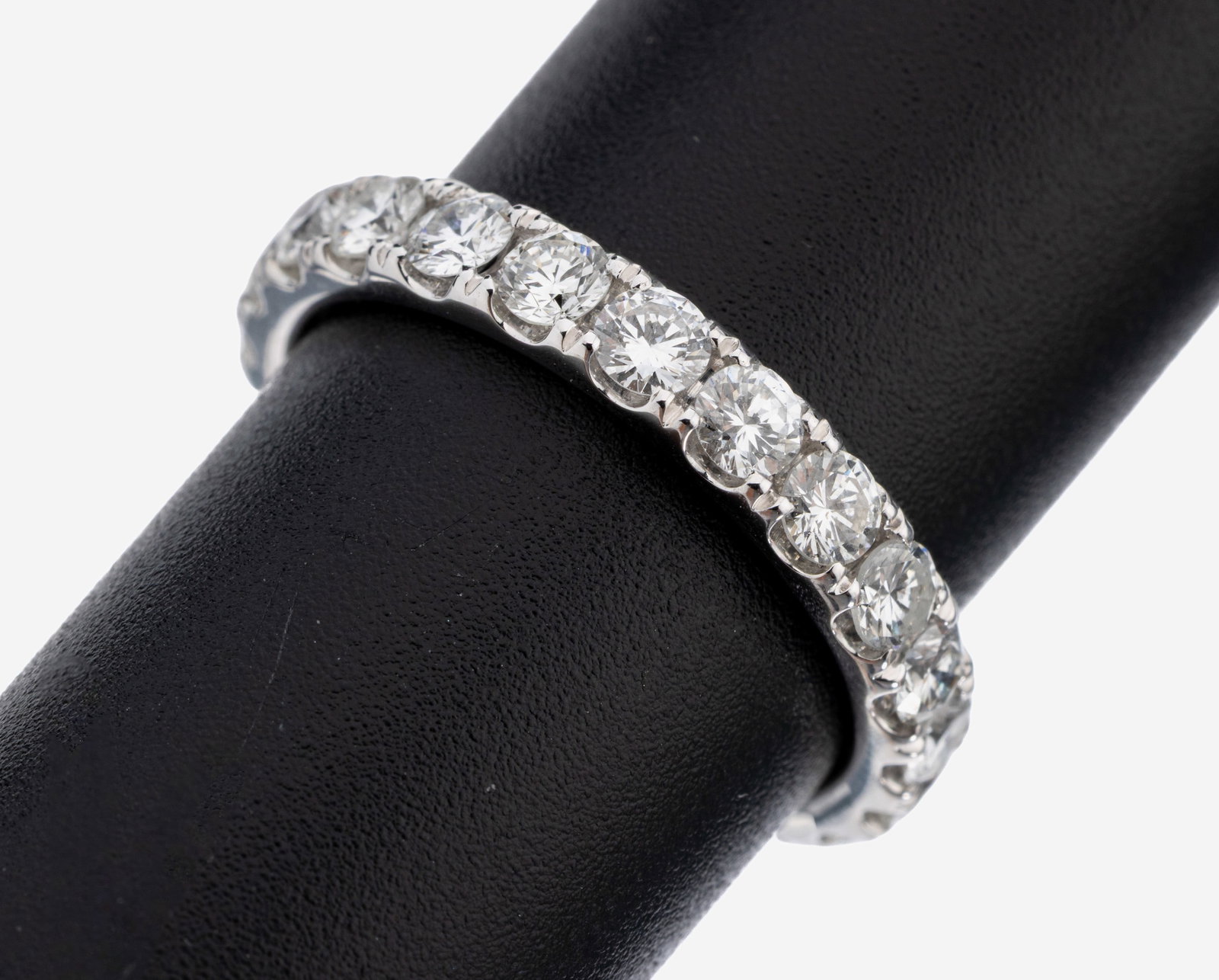 14 kt gold brilliant-memoryring (1 of 1)