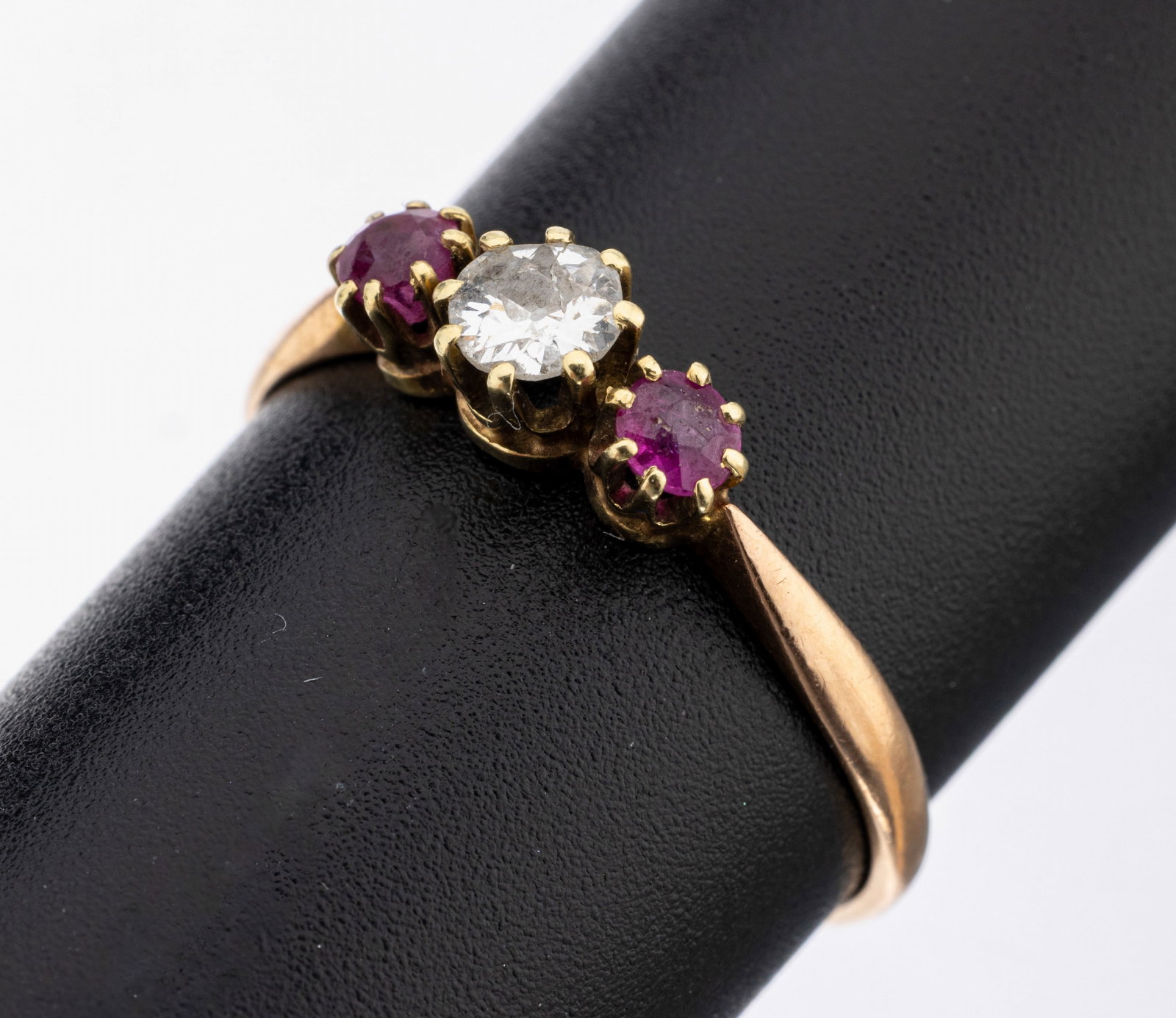 14 kt gold diamond-ruby-ring, approx. 1880-90 (1 of 1)