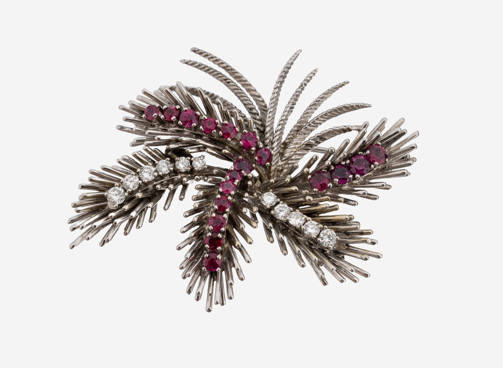 18 kt gold ruby-brilliant-brooch, 1960s (1 of 1)