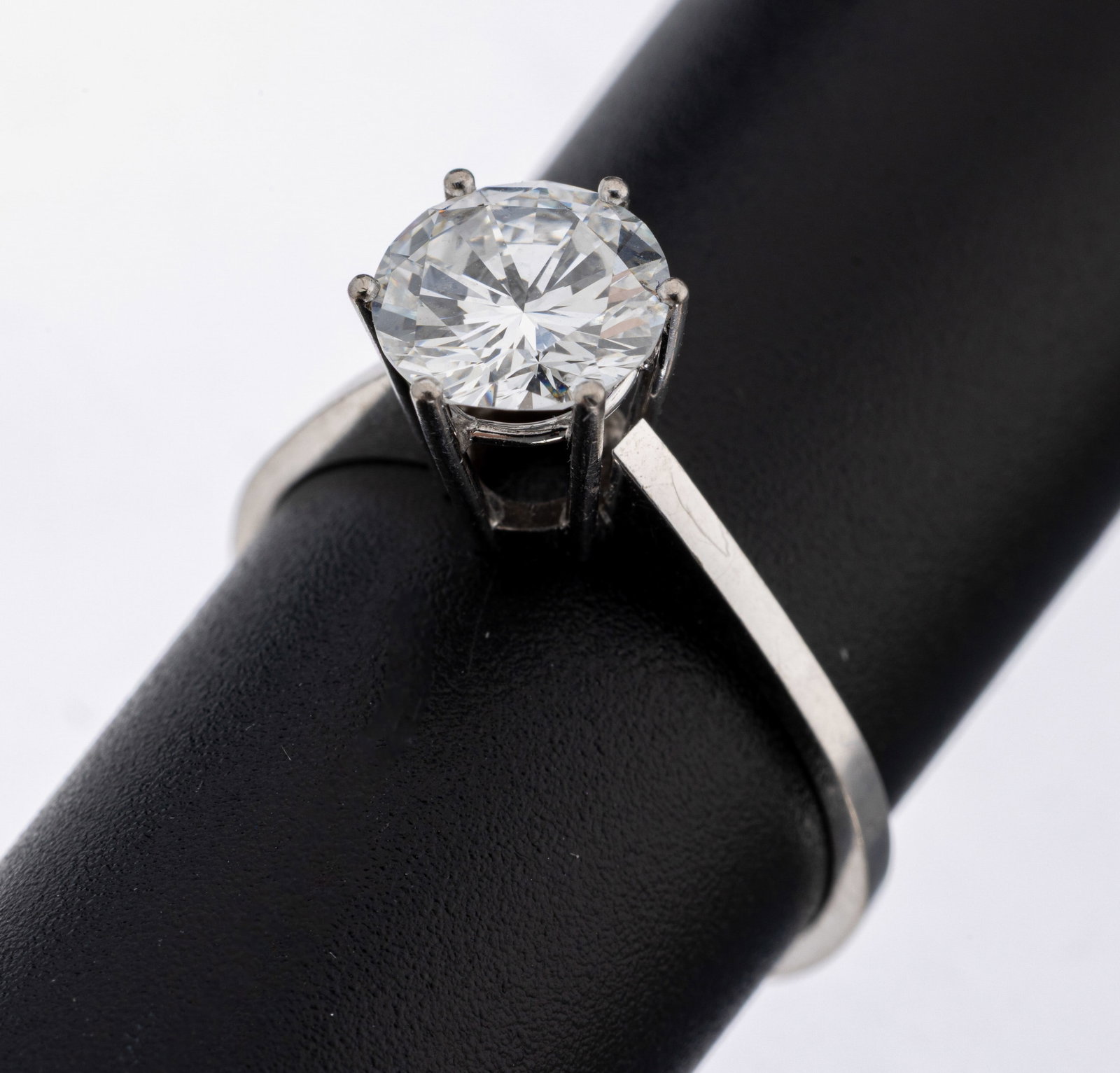 18 kt gold brilliant-ring: 18 kt gold brilliant-ring , WG 750/000, brilliant approx. 1.20 ct Wesselton/vvs, ringsize 53, approx. 2.0 g