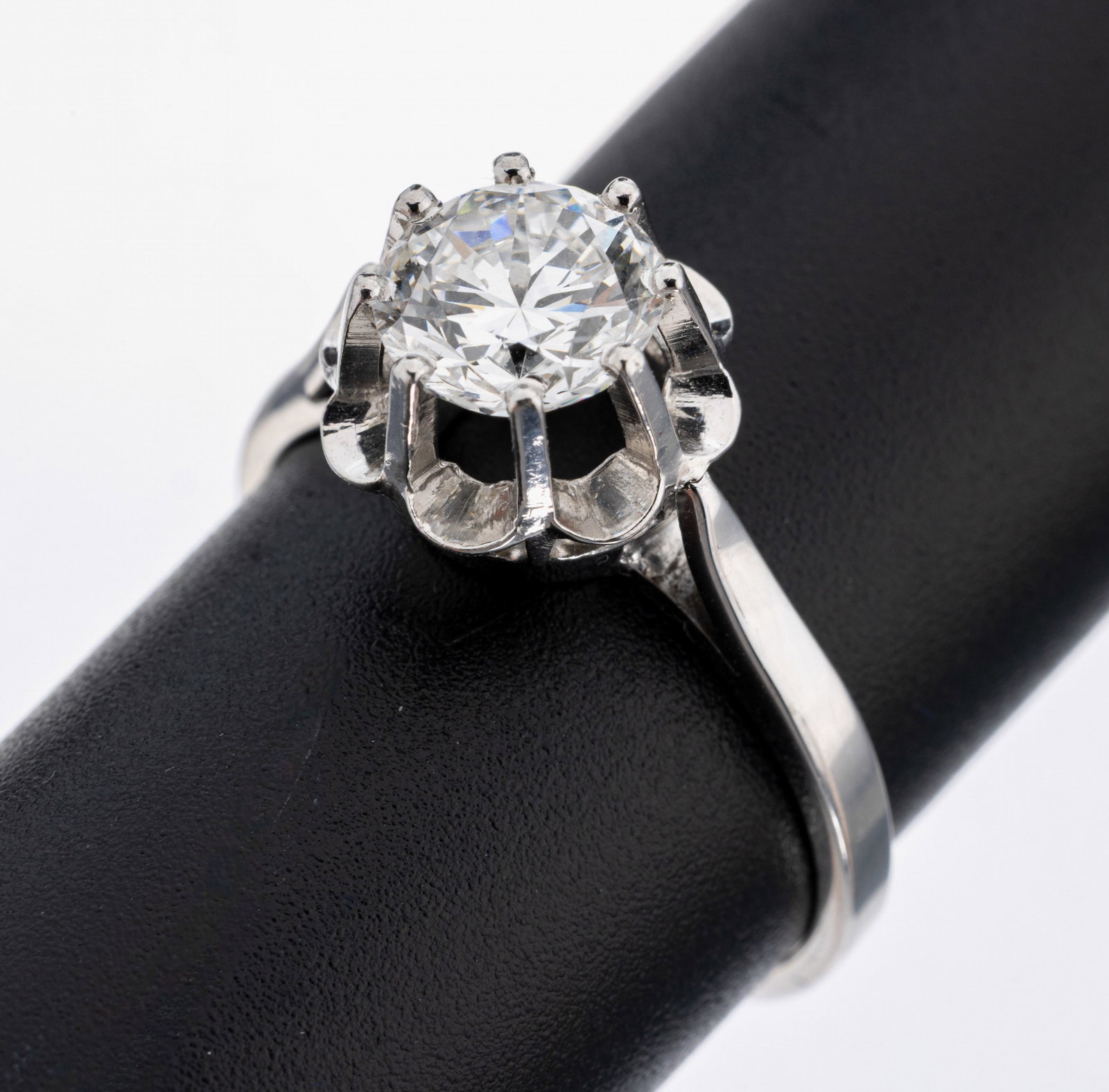 18 kt gold brilliant-ring: 18 kt gold brilliant-ring , WG 750/000 tested, brilliant approx. 1.50 ct Top Wesselton/vs, ringsize 60, approx. 4.3 g