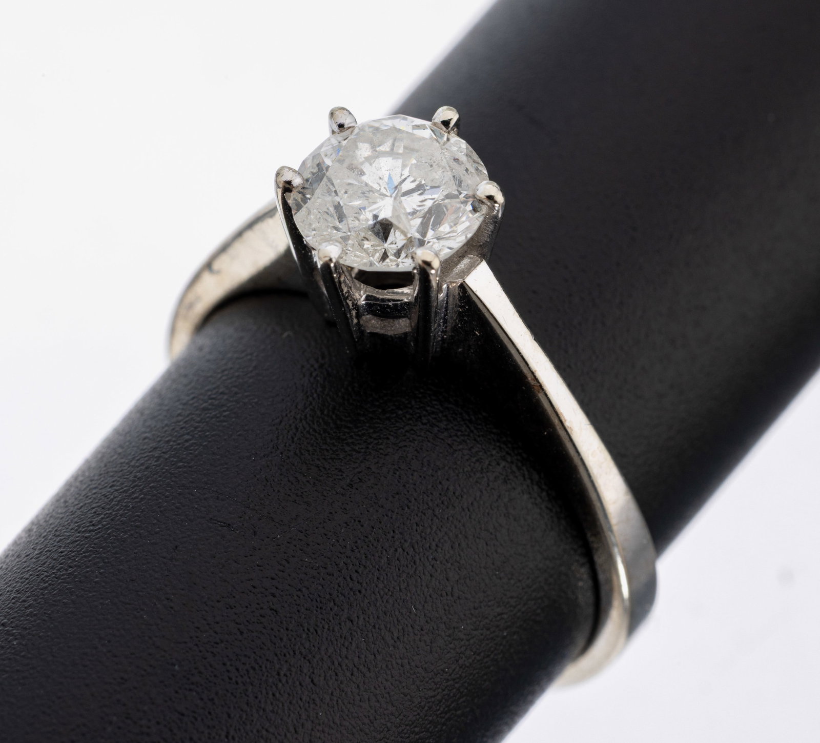 14 kt gold brilliant-ring: 14 kt gold brilliant-ring , WG 585/000, brilliant approx. 1.13 ct Wesselton/p1, ringsize 55, approx. 2.9 g