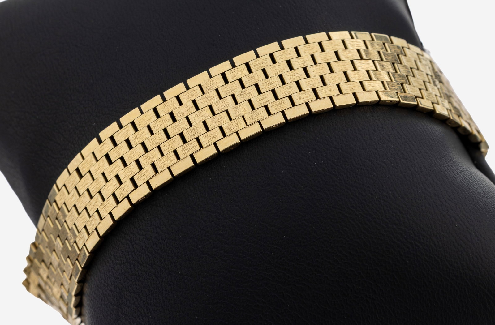 14 kt gold bracelet (1 of 1)