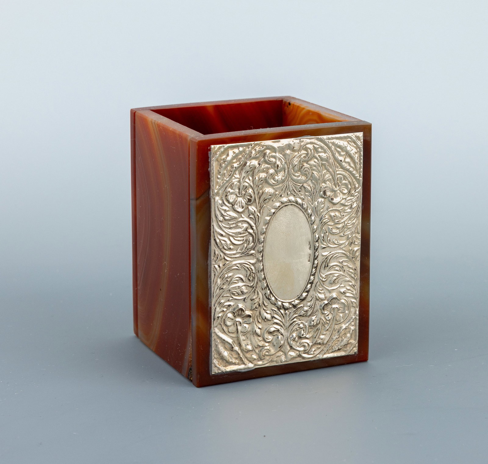 Agate pen holder (1 of 1)