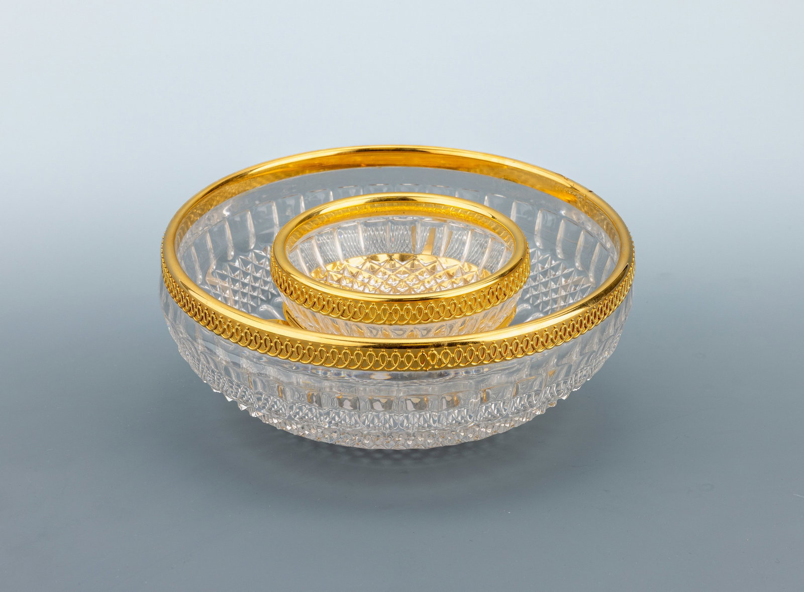 Caviar serving bowl (1 of 2)