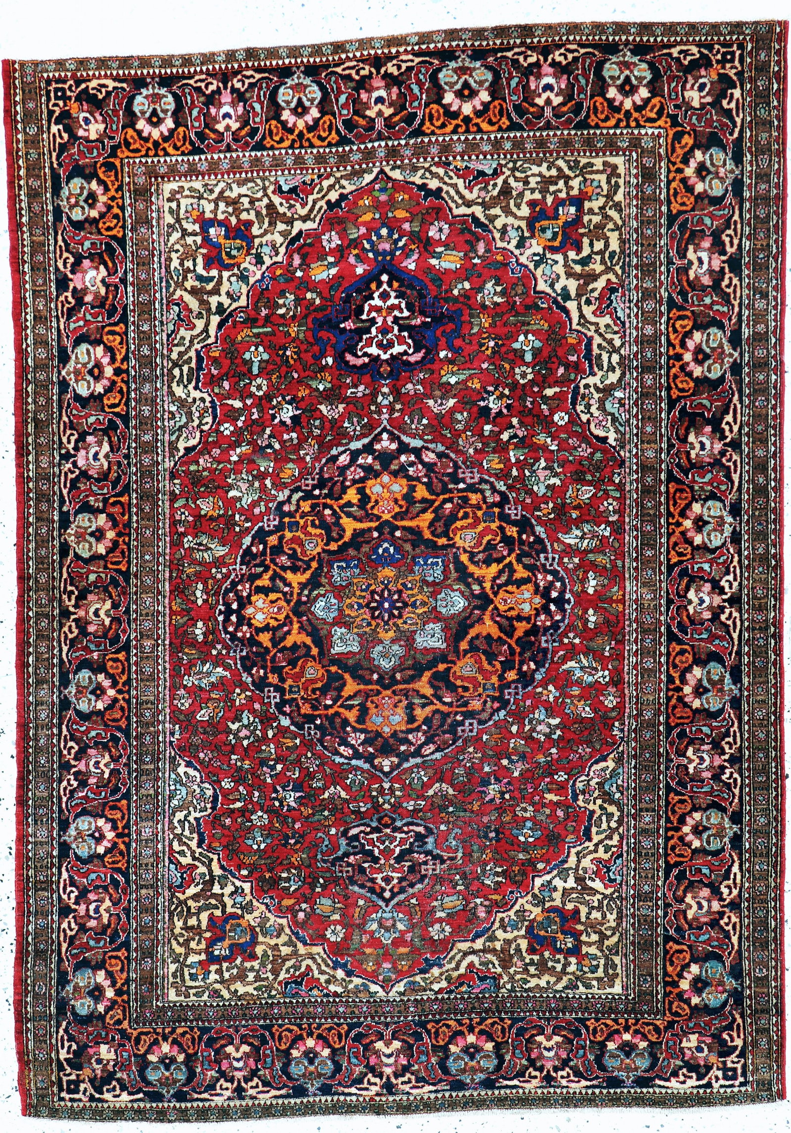 Isfahan antique, Persia, around 1900, wool on cotton (1 of 6)