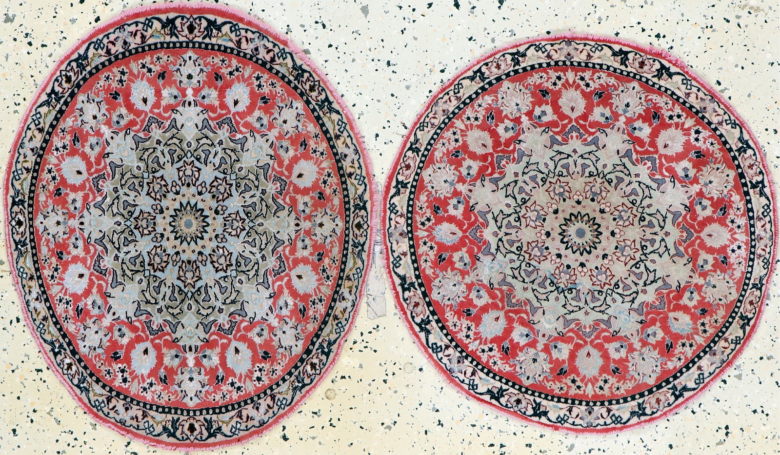 2 lots Nain fine, Persia, mid-20th century, corkwool: 2 lots Nain fine, Persia, mid-20th century, corkwool with silk, diameter approx. 64 cm & approx. 70 x 59 cm, condition: 2. Rugs, Carpets & Flaweaves