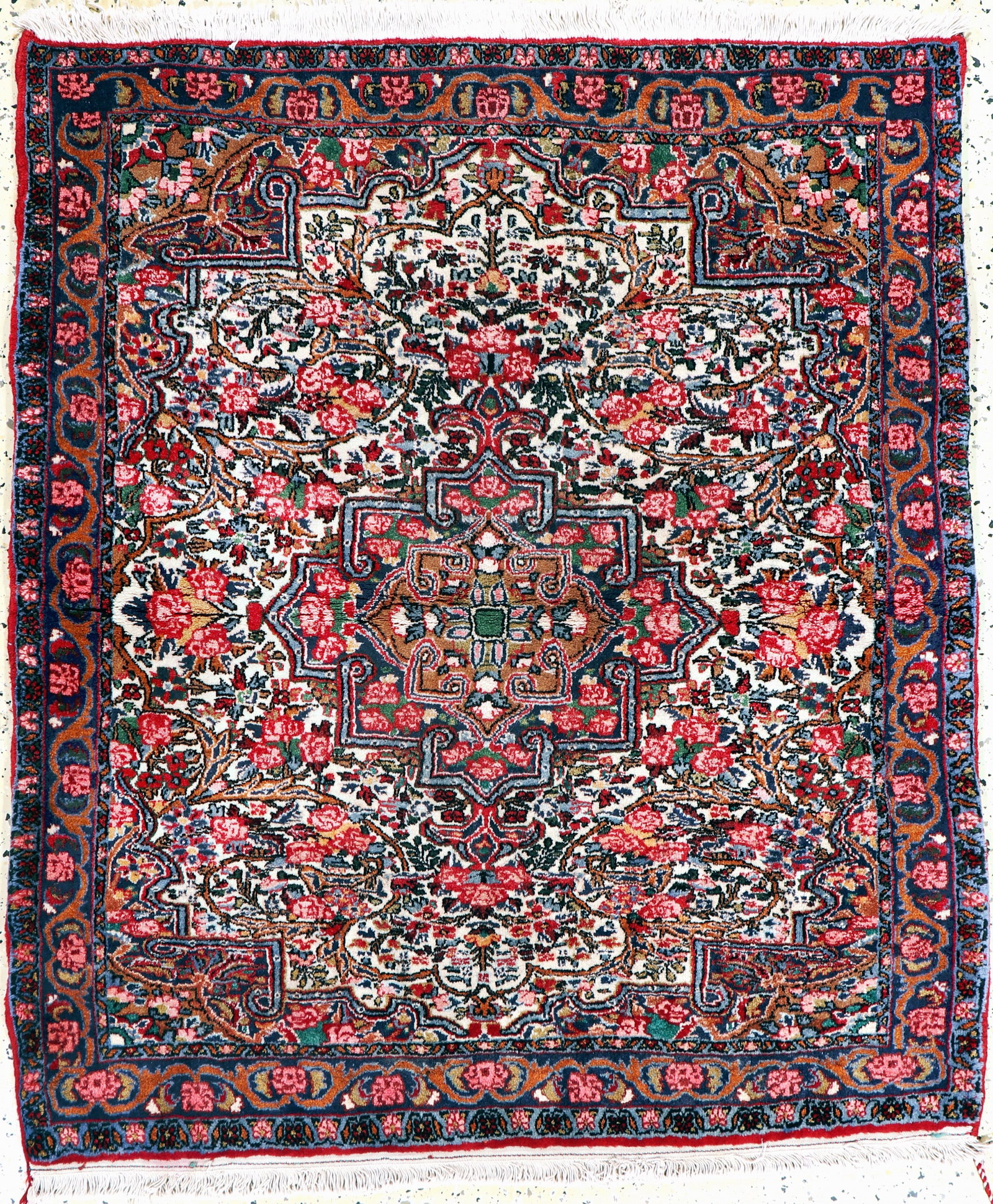 Bidjar, Persia, mid-20th century, wool on cotton: Bidjar, Persia, mid-20th century, wool on cotton, approx. 132 x 115 cm, condition: 2. Rugs, Carpets & Flaweaves