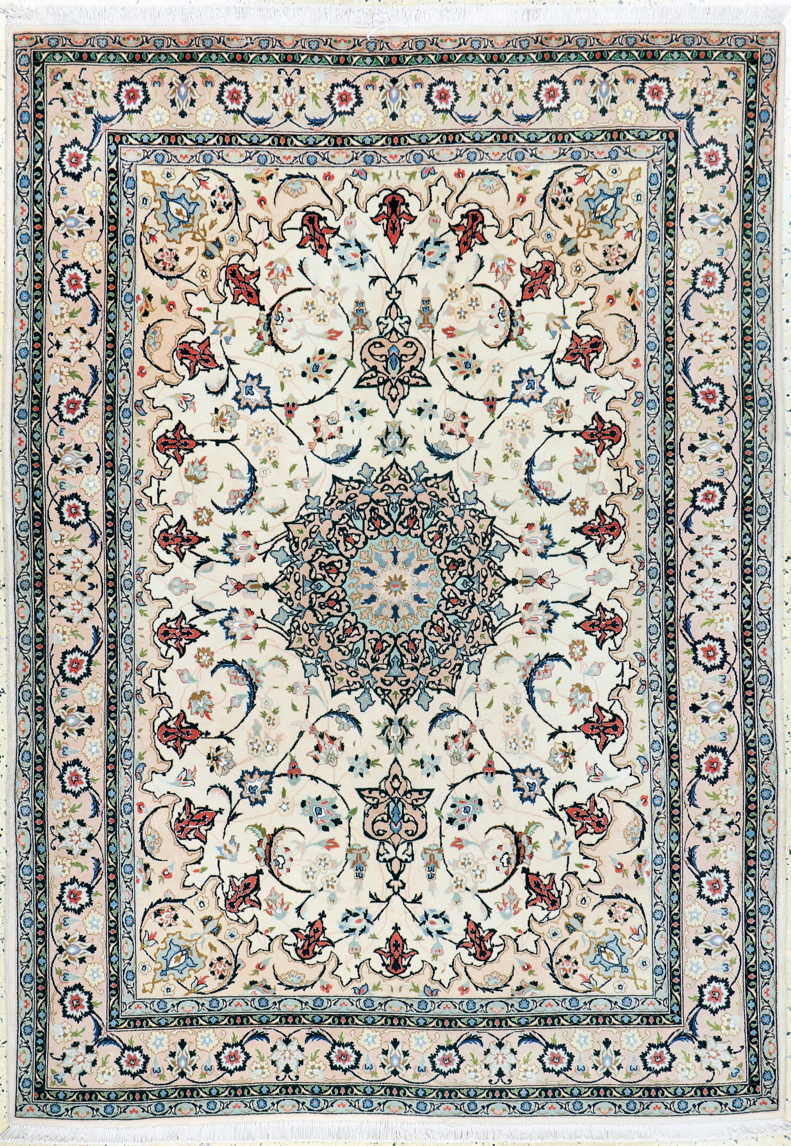 Taebriz fine(50 Raj), Persia, mid-20th century,corkwool: Taebriz fine(50 Raj), Persia, mid-20th century,corkwool with silk, approx. 220 x 155 cm, approx. 500,000 Kn/sm, condition: 1-2. Rugs, Carpets & Flaweaves