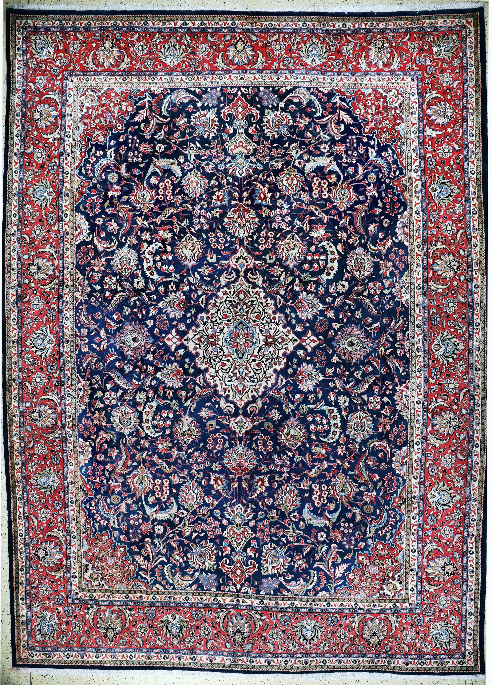 Saruk cork fine, Persia, mid-20th century, corkwool on: Saruk cork fine, Persia, mid-20th century, corkwool on cotton, approx. 414 x 300 cm, condition: 2. Rugs, Carpets & Flaweaves