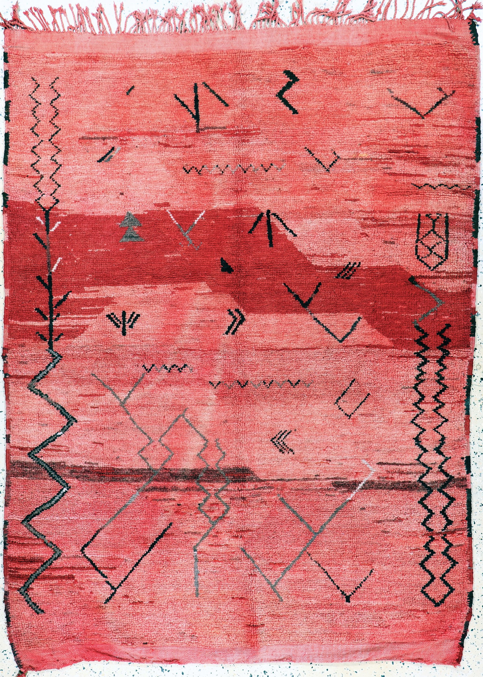 Atlas, Morocco, mid-20th century, wool on wool: Atlas, Morocco, mid-20th century, wool on wool, approx. 210 x 160 cm, condition: 2. Rugs, Carpets & Flaweaves
