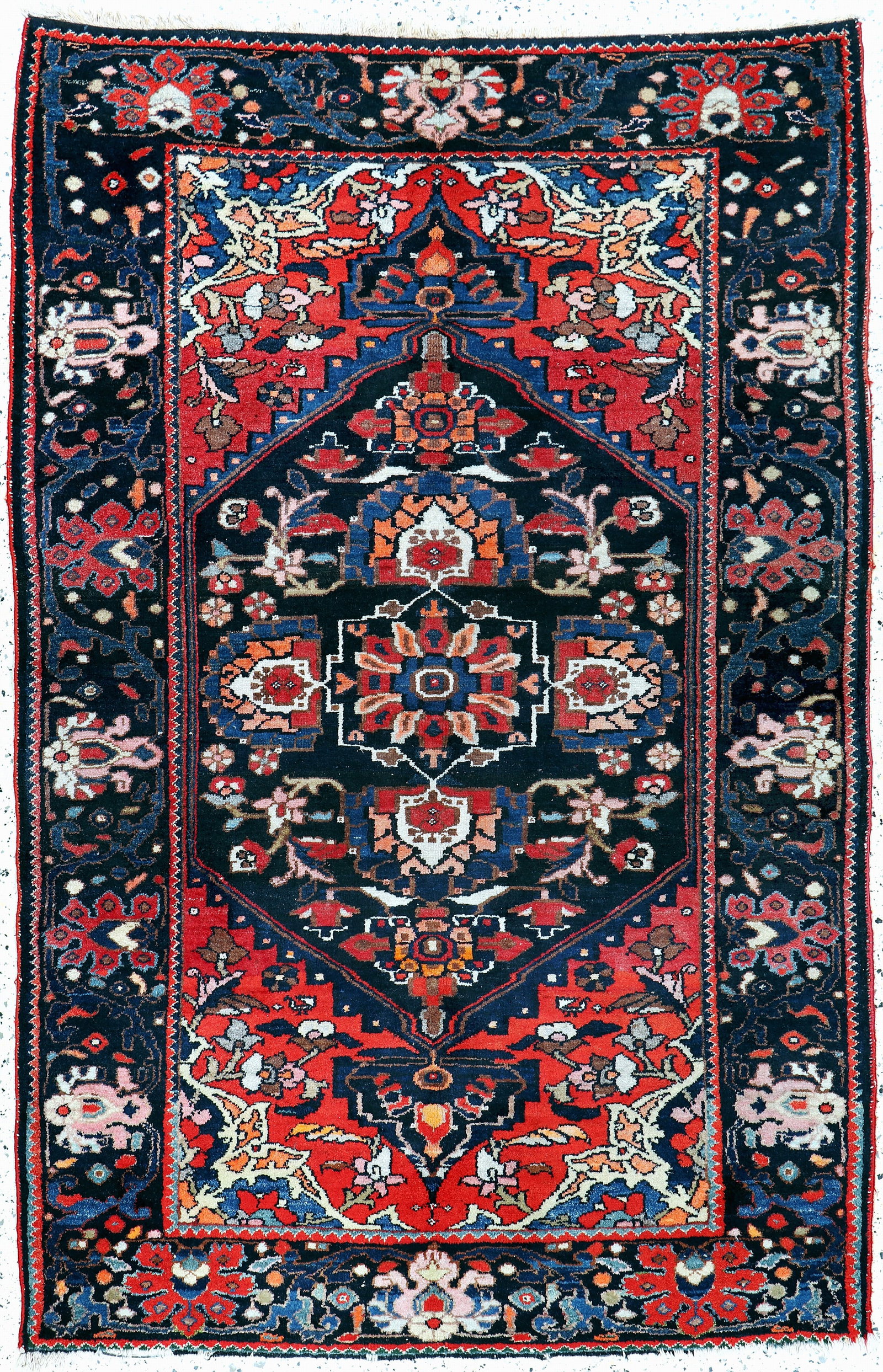 Lilian old, Persia, early 20th century, wool on cotton: Lilian old, Persia, early 20th century, wool on cotton, approx. 210 x 140 cm, condition: 2 -3. Rugs, Carpets & Flaweaves