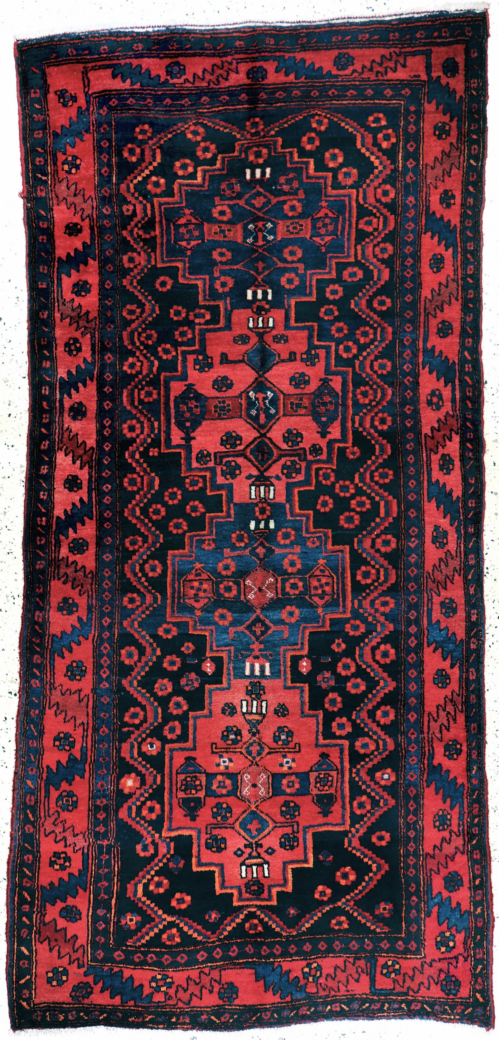 Kordi, Persia, late 20th century., wool on cotton: Kordi, Persia, late 20th century., wool on cotton, approx. 267 x 133 cm, condition: 2. Rugs, Carpets & Flaweaves