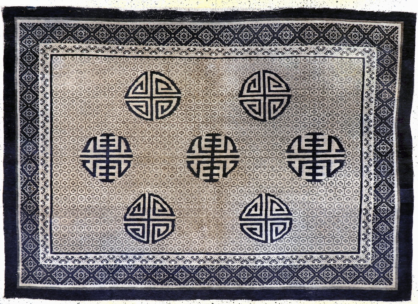Pao Tow antique, China, around 1900, wool on cotton: Pao Tow antique, China, around 1900, wool on cotton, approx. 260 x 190 cm, condition: 3. Rugs, Carpets & Flaweaves