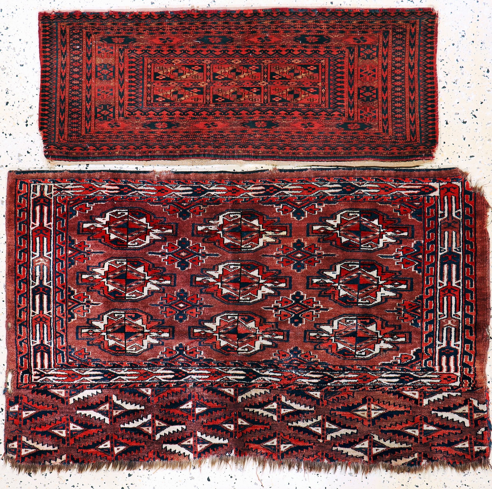 2 lots of Jowal & Torba, Turkmenistan, 19th century: 2 lots of Jowal & Torba, Turkmenistan, 19th century, wool on wool, approx. 80 x 130 cm & approx. 106 x 40 cm, condition: 4. Rugs, Carpets & Flaweaves
