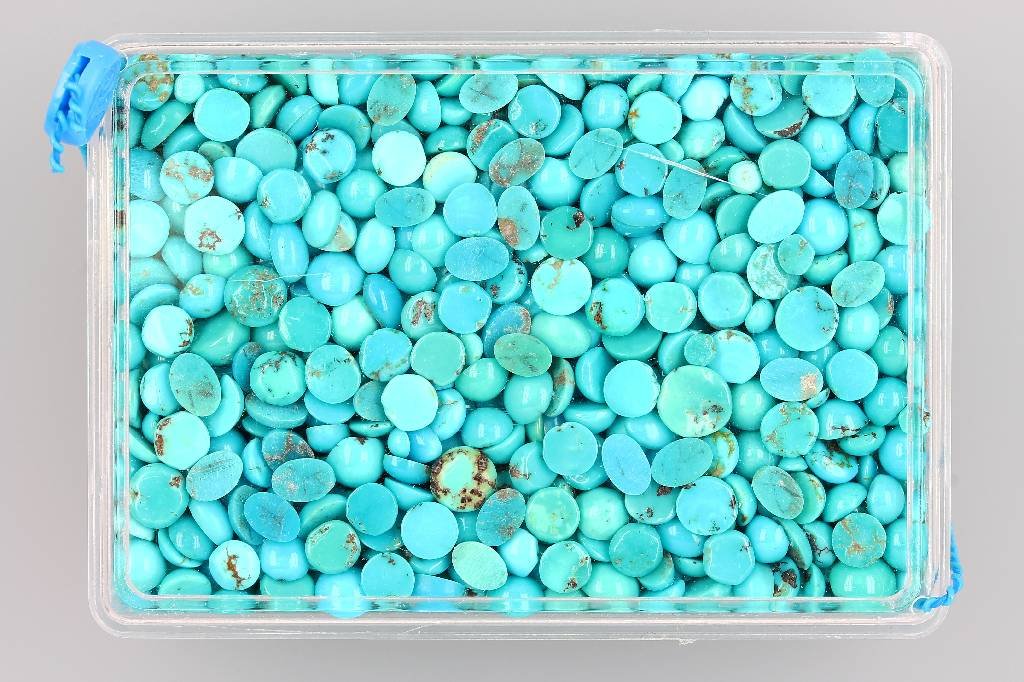 Lot loose turquoise cabochons total approx. 782.70 ct (1 of 1)