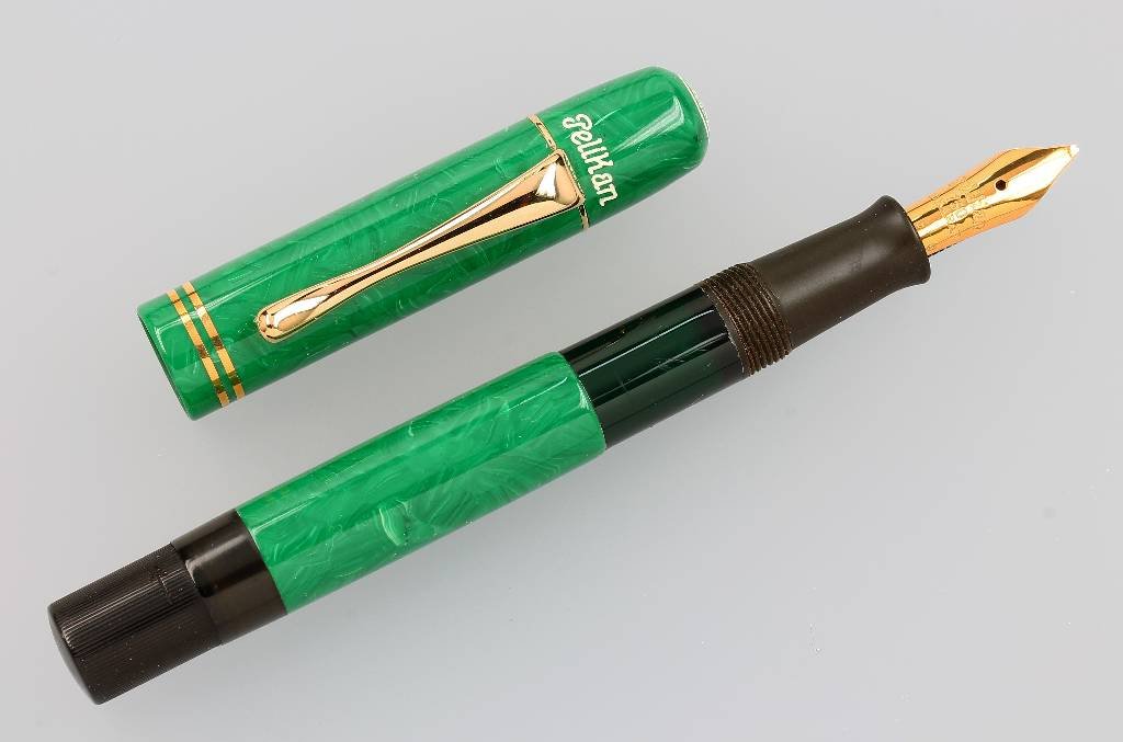 Pelikan fountain pen Limited Edition 1935 (1 of 1)