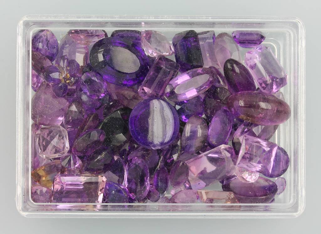 Lot loose amethysts, 403.00 ct (1 of 1)