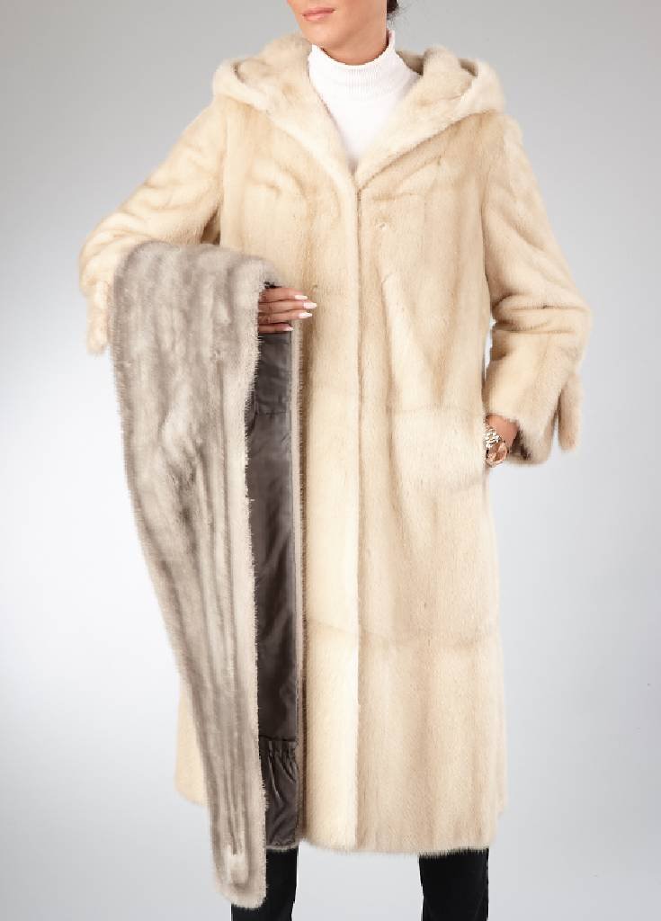 Creamcoloured mink coat with hood, size 40 (1 of 2)