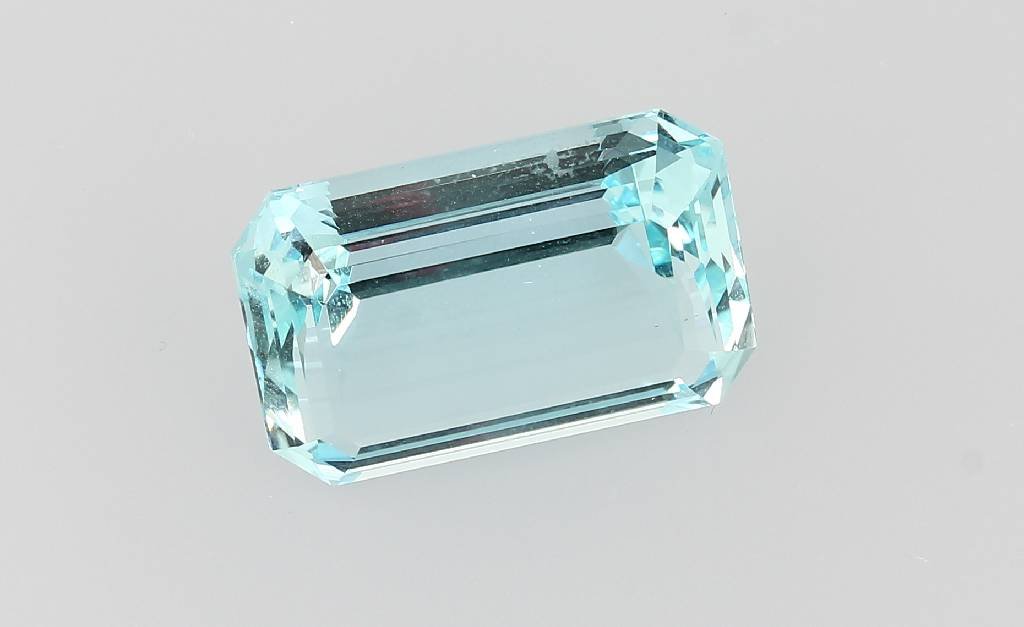 Loose aquamarine, 33.45 ct, Emerald-Cut (1 of 1)