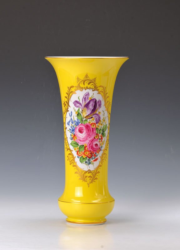 Large vase, Meissen, 1970s (1 of 1)