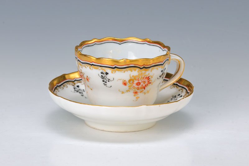 cup with saucer, Meissen, around 1880 (1 of 1)