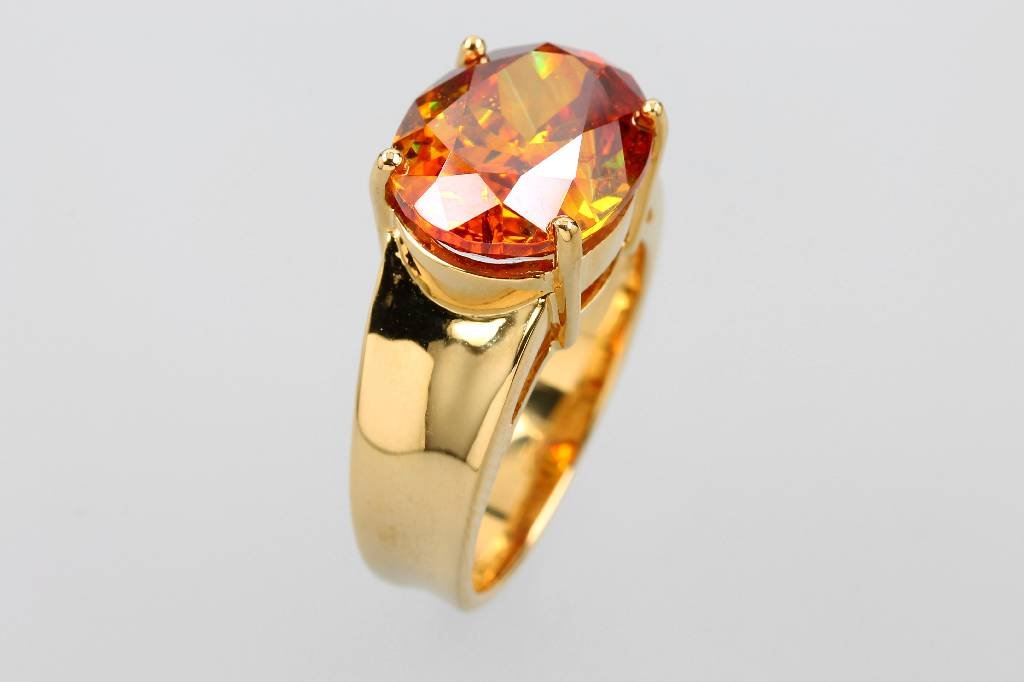 18 kt gold ring with sphalerite (1 of 1)