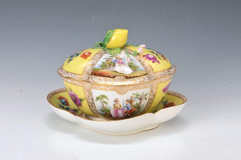 Large Lidded bowl, Helena Wolfsohn (1 of 1)