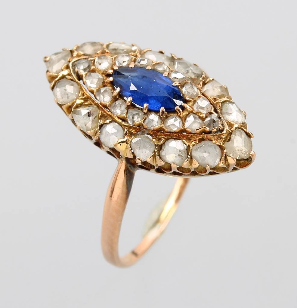 14 kt marquise gold ring with sapphire and diamonds (1 of 1)