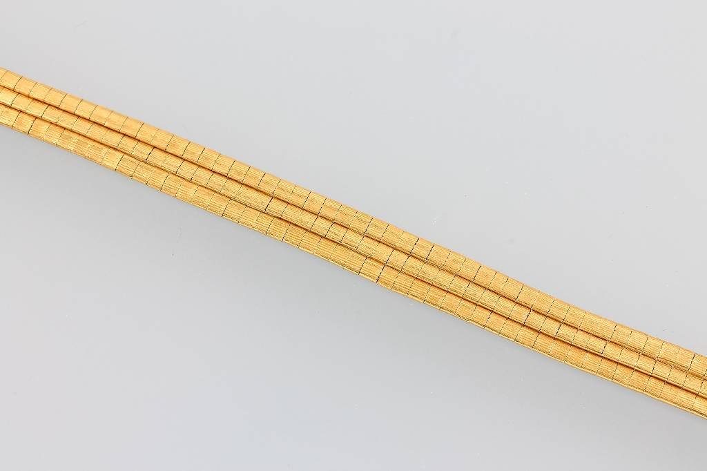 18 kt gold bracelet (1 of 1)