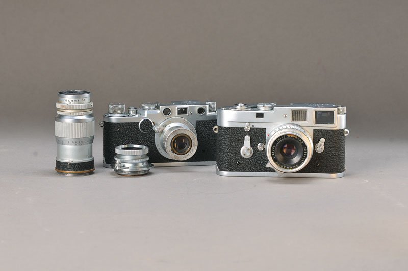 two Leica cameras (1 of 1)