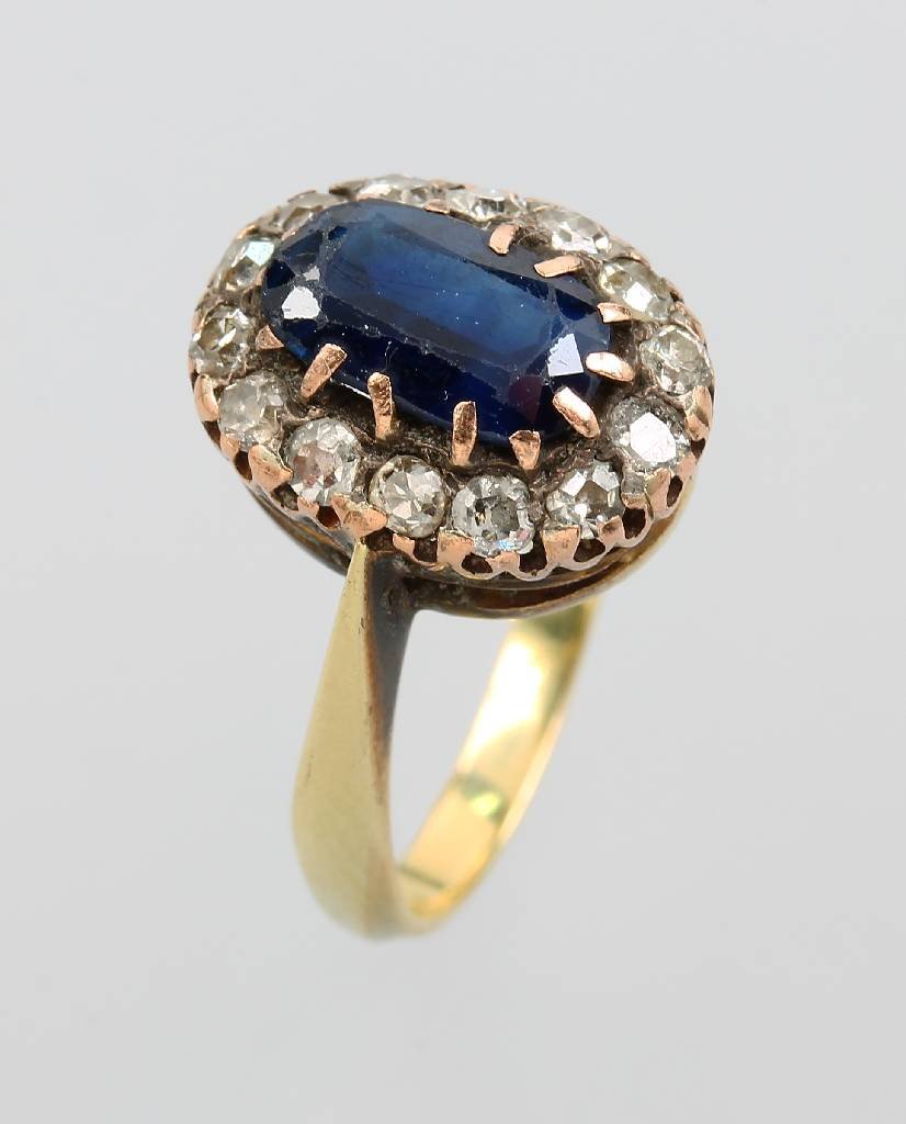14 kt gold ring with sapphire and diamonds, german (1 of 1)