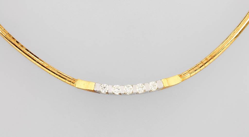 18 kt gold necklace with brilliants: 18 kt gold necklace with brilliants, YG 750/000, approx. 25.16 g, 5 brilliants total approx. 1.0 ct Cape/si1, l. approx. 44 cm, case lock with safety eight