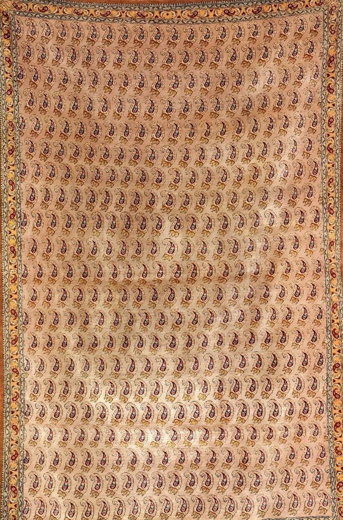 Silk Qum, (1 of 1)