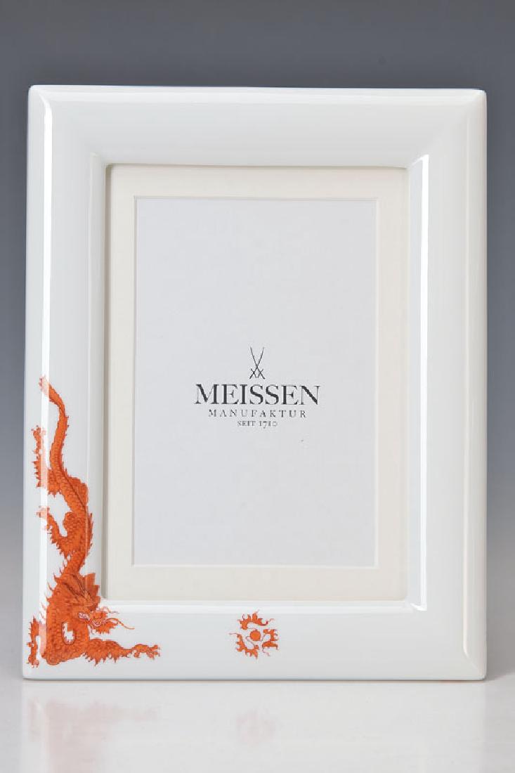 pictureframes Meissen: Pair of picture frames Meissen, in mint condition, dragon decor, fine dimension for picture approx. 15x10 cm