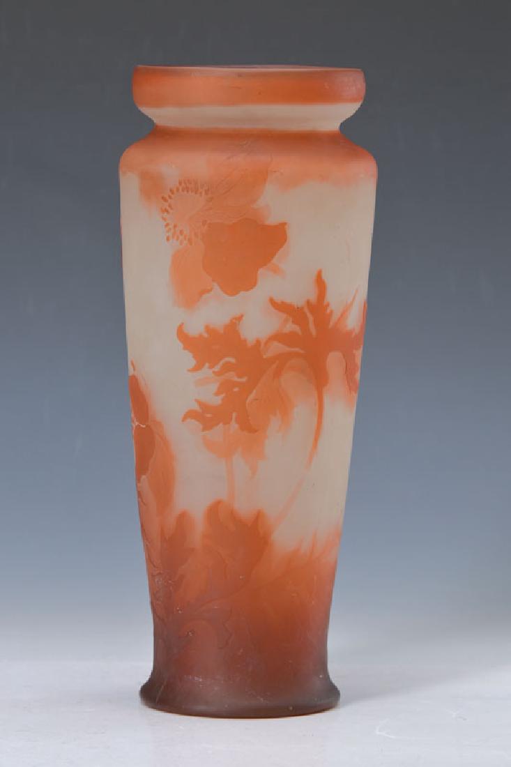 Large vase (1 of 2)
