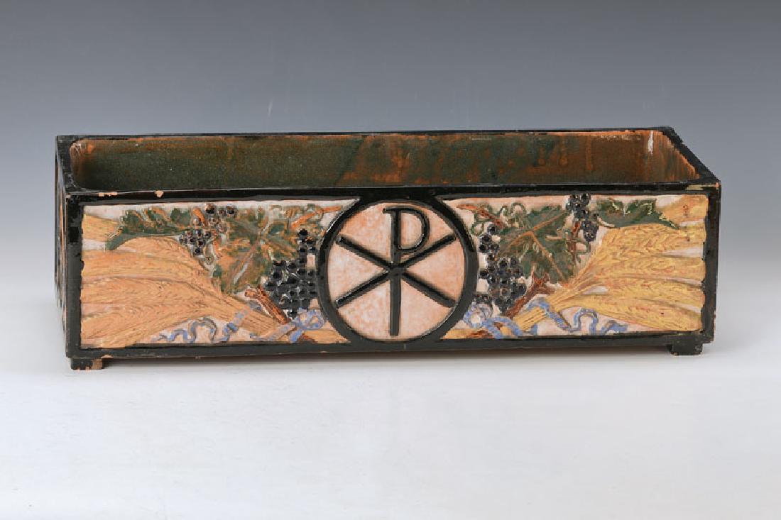 bowl thanksgiving gifts: bowl thanksgiving gifts, Karlsruher majolica, around 1905-10, sign. Sauer, encircling embossed with ears, grapes and wine leaves, Pax, Alpha and Omega and JHS symbol, colorful painted, approx. 16.5x55