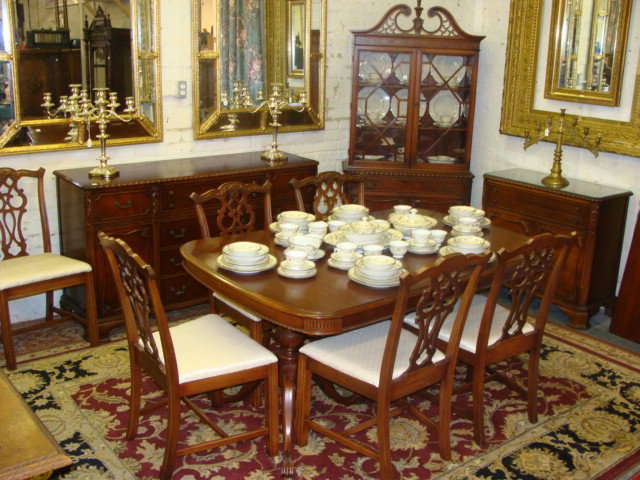 12pc Dining Room set by Bernhart (server,: 12pc Dining Room set by Bernhart (server,