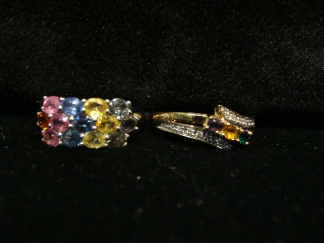 Two rings - 10k white gold - multi-color gemstone: Two rings - 10k white gold - multi-color gemstone