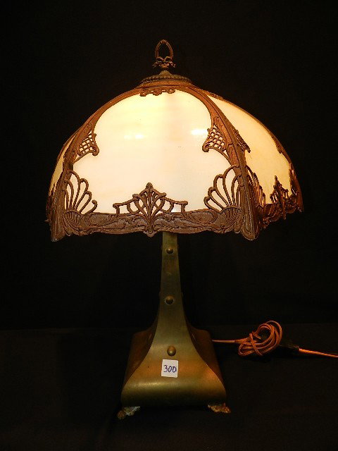 Stain Glass Lamp: Stain Glass Lamp