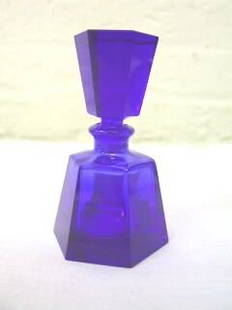 Cobalt Block Style Perfume Bottle.: This cobalt perfume bottle is 3-3/4" high. Both the base and the stopper have 6 flat sides. This piece is in excellent condition. However the dauber is not intact.
