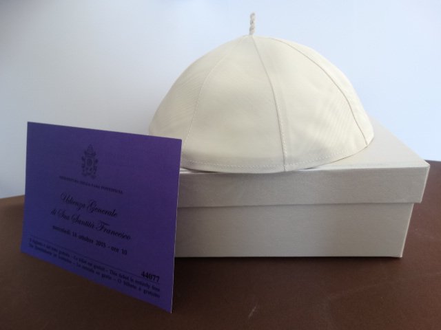Authentic skullcap Pope Francis, cap (1 of 9)