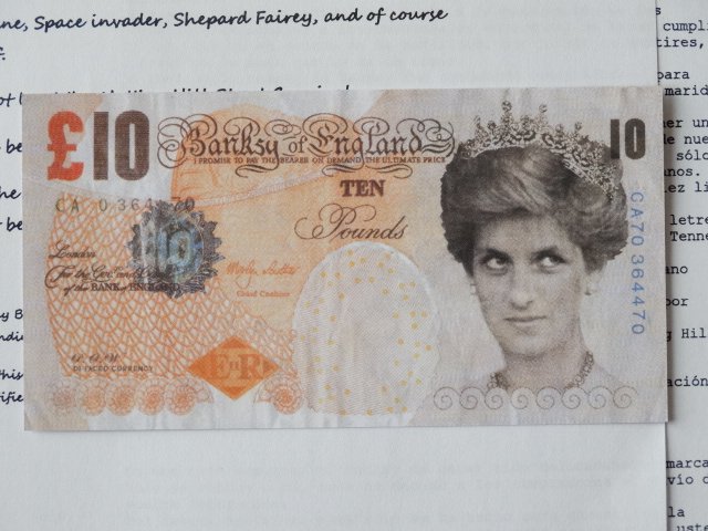BANKSY: Banksy Di-Faced tenner note (2004) designed by Banksy. About the note the front reads "Banksy of England". DI FACED CURRENCY. "Please note that these notes do not have any of the security features of 