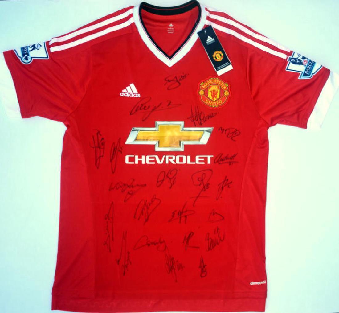 Official shirt of Manchester, signed by 2016 players: Official shirt of Manchester. Signed by all its players 2016. At a convention, at the Adidas house in Manchester. New with tag.