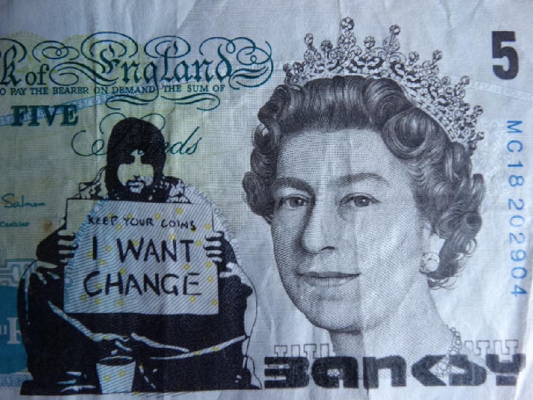 Banky note (1 of 7)